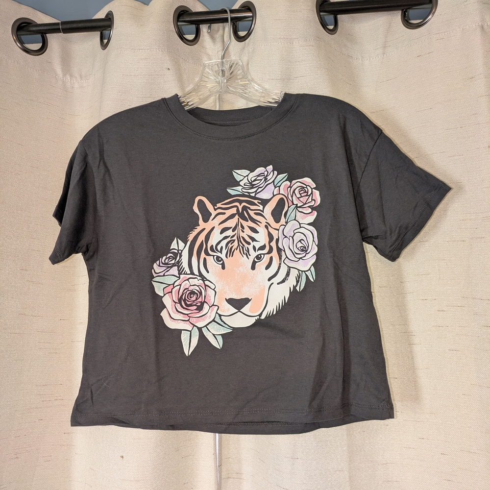 SO Kids Short Sleeve Tee with Tiger and Roses - Black and Pink